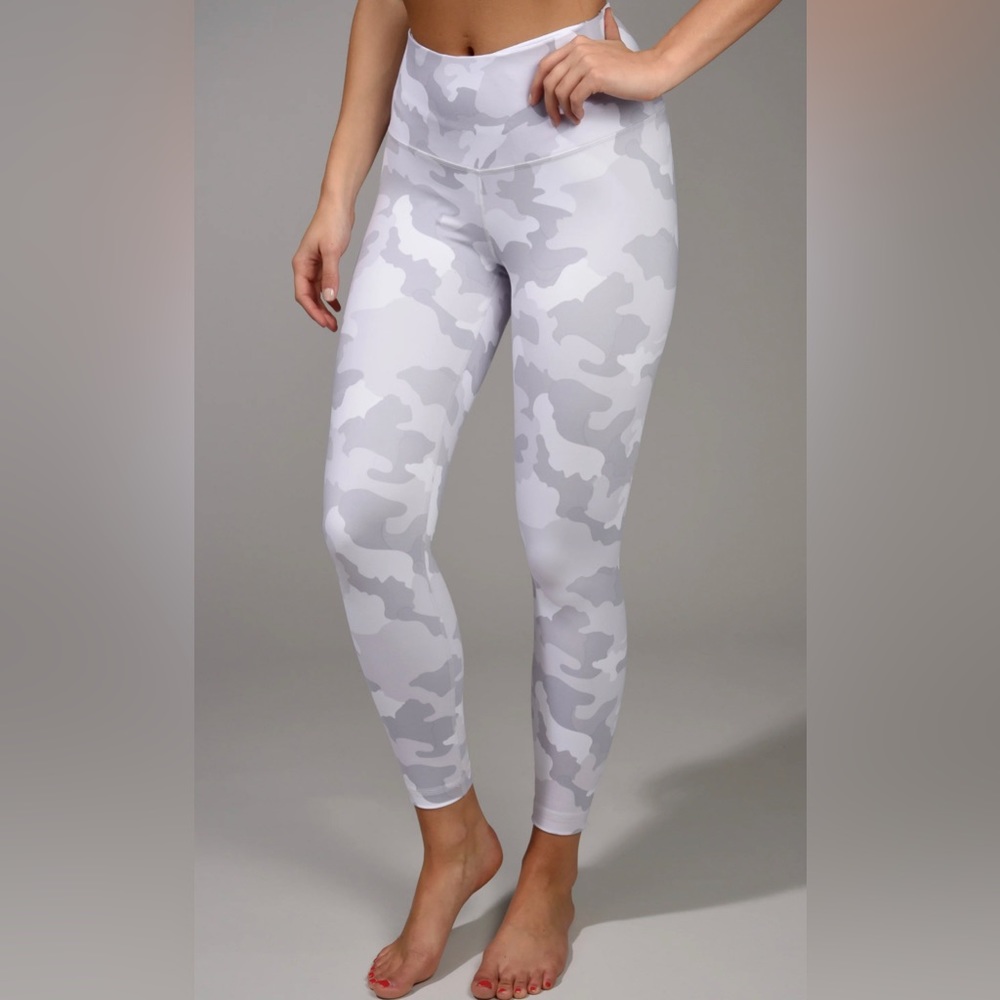 BNWT white camo Yogalicious leggings